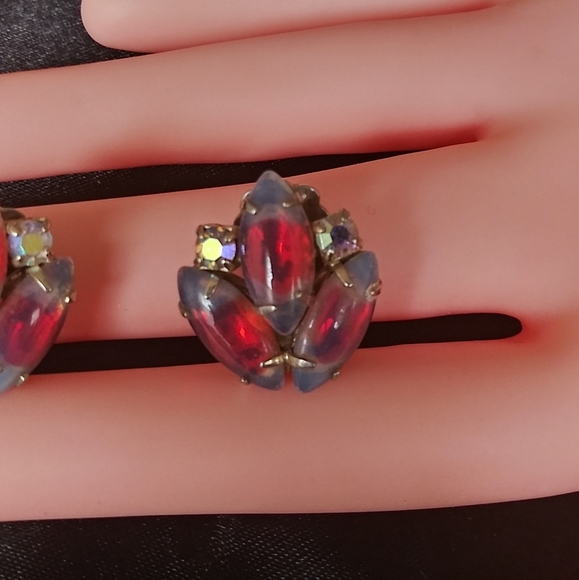 Vintage victorian era gem crystal clip-on earrings - Picture 2 of 6